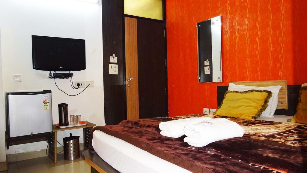 Hotel Durga International Új-Delhi Kültér fotó
