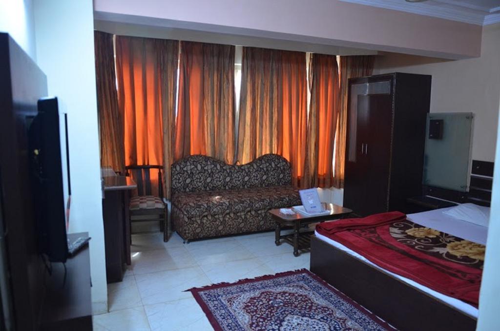 Hotel Durga International Új-Delhi Kültér fotó