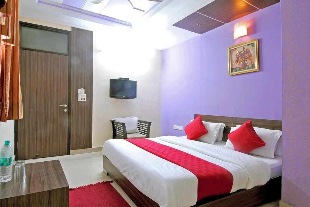Hotel Durga International Új-Delhi Kültér fotó