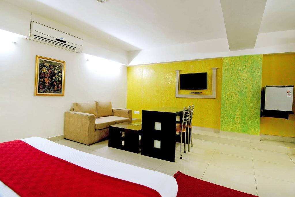 Hotel Durga International Új-Delhi Kültér fotó
