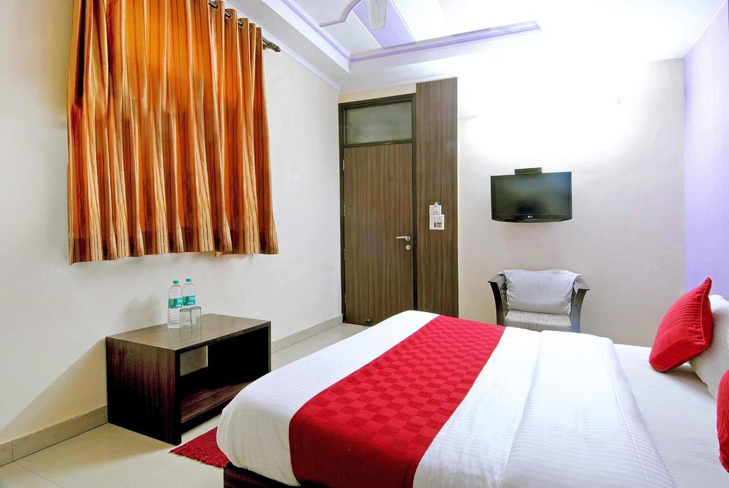 Hotel Durga International Új-Delhi Szoba fotó