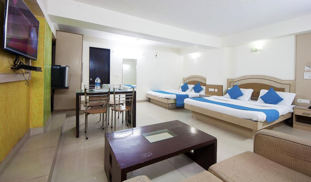 Hotel Durga International Új-Delhi Kültér fotó