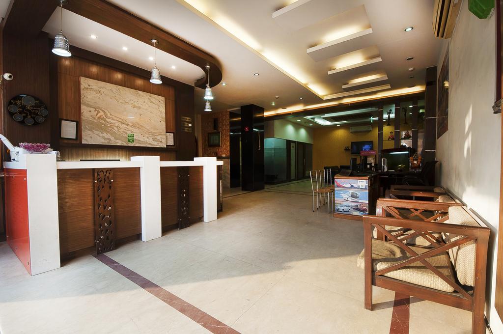 Hotel Durga International Új-Delhi Kültér fotó